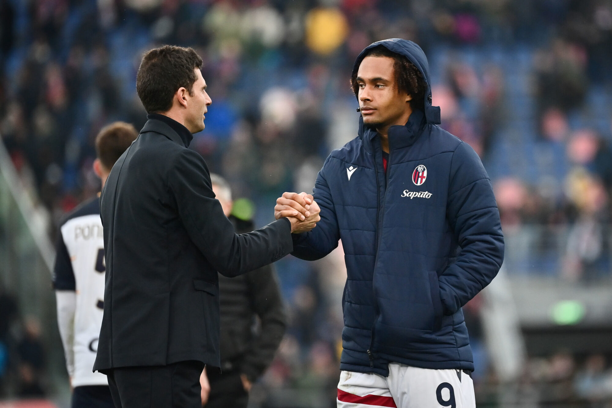 Joshua Zirkzee et Thiago Motta