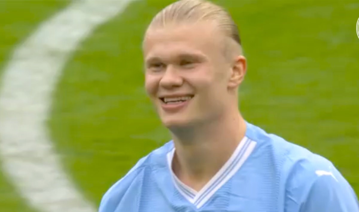 PSG Mercato : Une offre record tombe pour Erling Haaland ! - Foot Sur 7